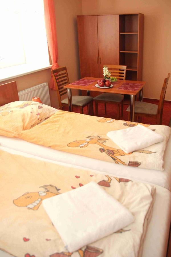 Cerny Kocour Apart Hotel Sarovy Dış mekan fotoğraf